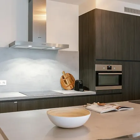 Stunning New Near The Apartamento *